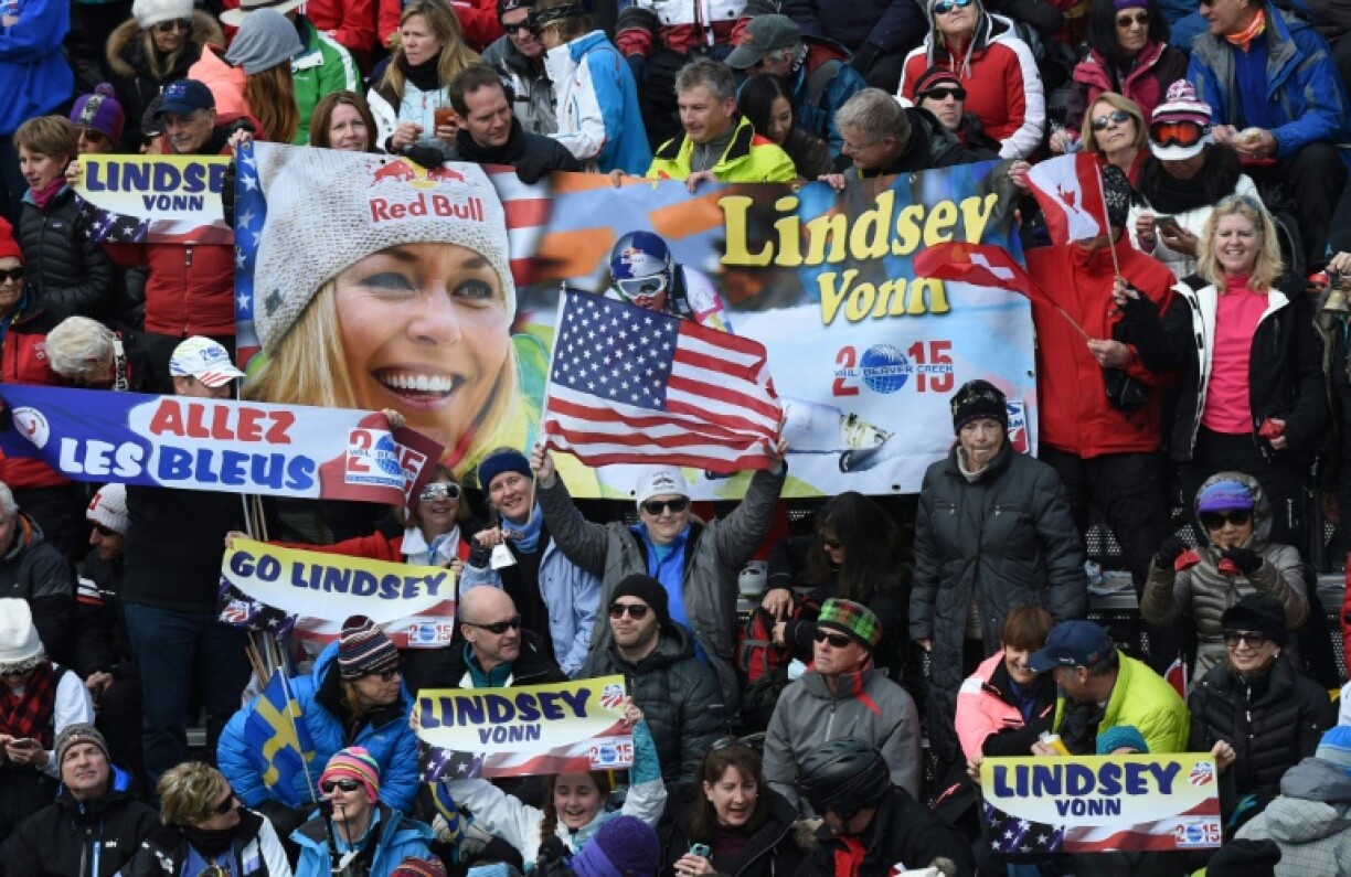 Fans watch as Vonn races in the 2015 super-G