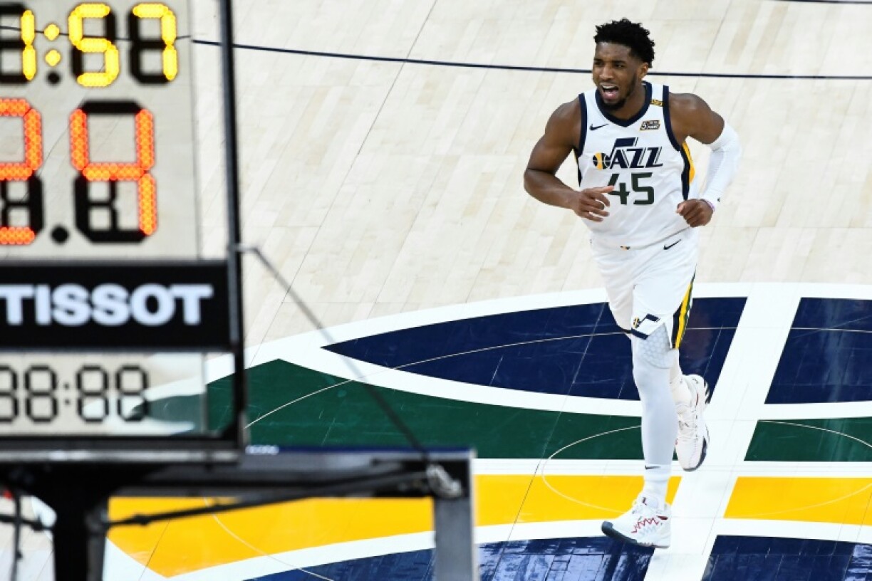 Le N.45 du Jazz Donovan Mitchell lors d'un match de NBA contre les Grizzlies, le 26 mars 2021 à Salt Lake City dans l'Utah