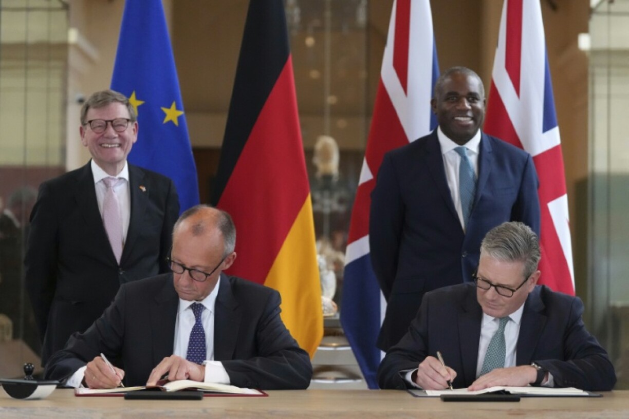 Starmer and Merz signed the first ever 'friendship treaty' between their countries