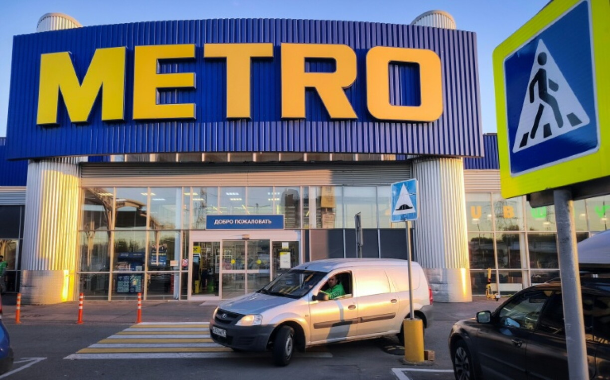 Metro said it no longer had "operational control over its Russian subsidiary"