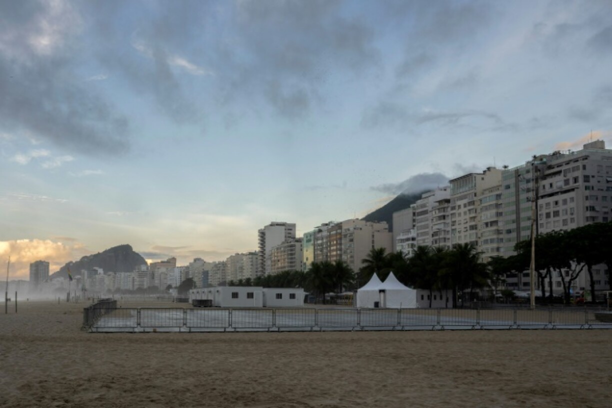 Vue générale le 12 avril 2024 de la plage de Copacabana, à Rio de Janeiro, où la chanteuse américaine Madonna doit donner un concert le 4 mai