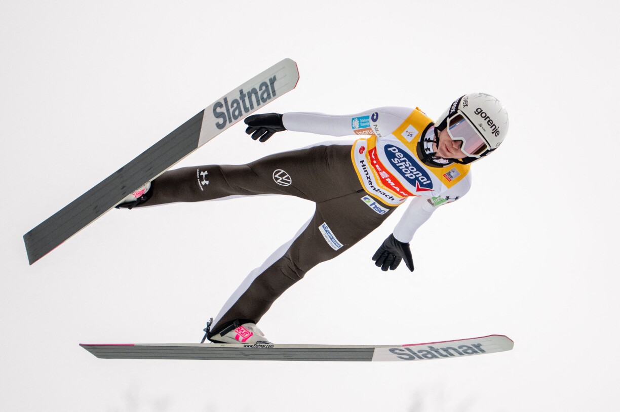 An dëser Saison féiert kee Wee laanscht d'Sloweenin Nika Prevc