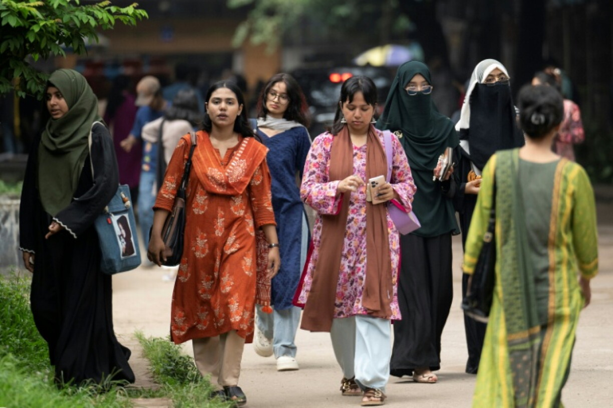 Dhaka University students walking across campus in the Bangladesh capital. Women are securing a shrinking share of public sector jobs in the Muslim-majority nation of 170 million people.