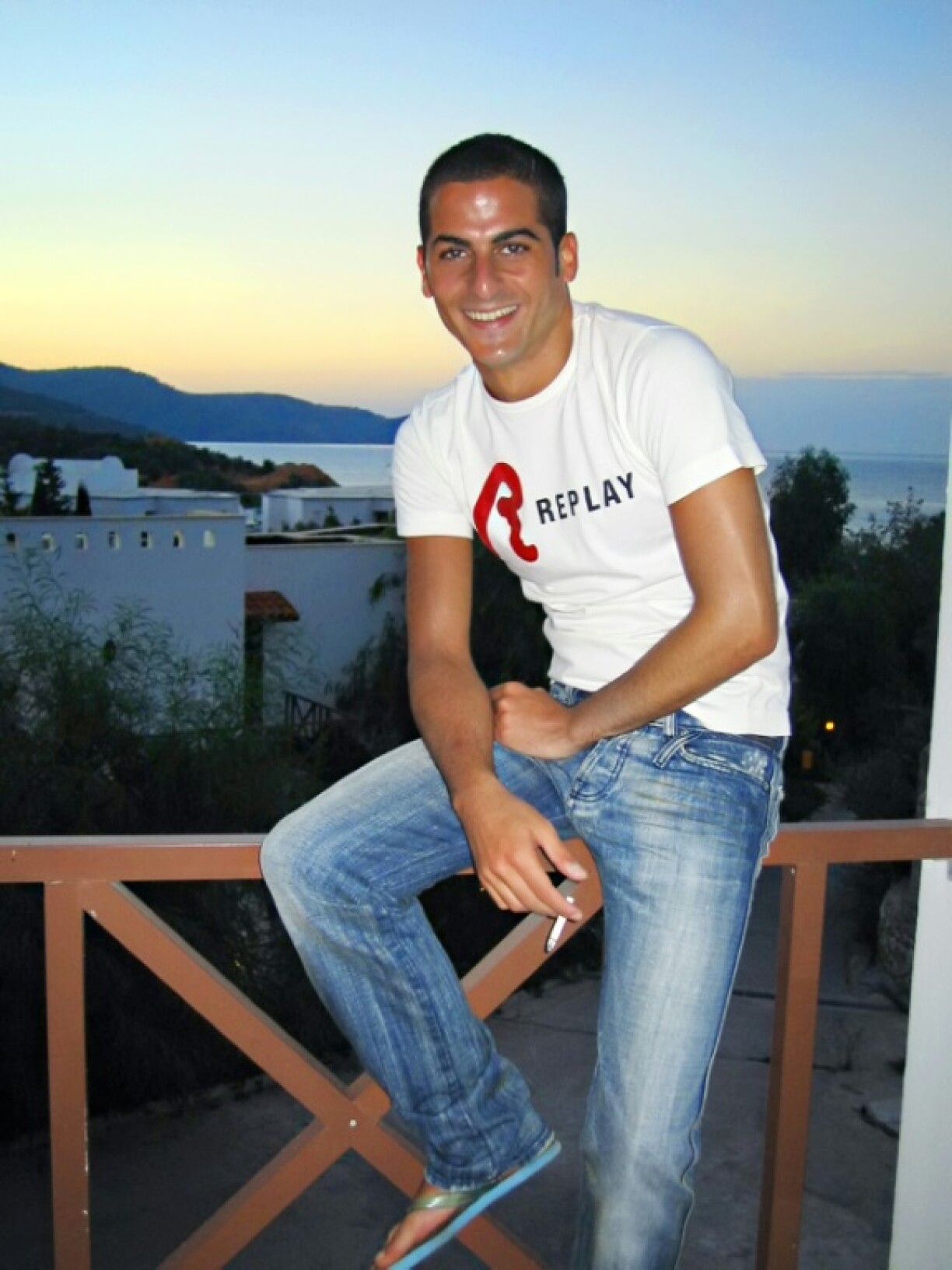 Ilan Halimi was kidnapped by a gang of around 20 youths in January 2006 and tortured in a low-income housing estate in the Paris suburb of Bagneux