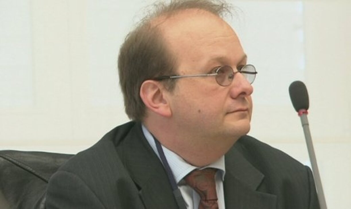 De Fränk Schneider, fréiere SREL-Mann a Grënner vu Sandstone.