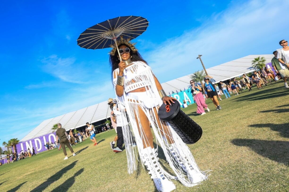 Coachella 2025 was a scorcher, and many festival-goers used paper parasols to protect themselves from the searing sun