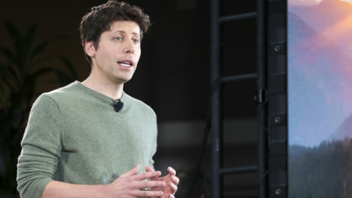 Le patron d'OpenAI Sam Altman lors d'une conférence de presse annonçant l'intégration de ChatGPT dans Bing, le moteur de recherche de Microsoft à Redmond (Etats-Unis), le 7 février 2023