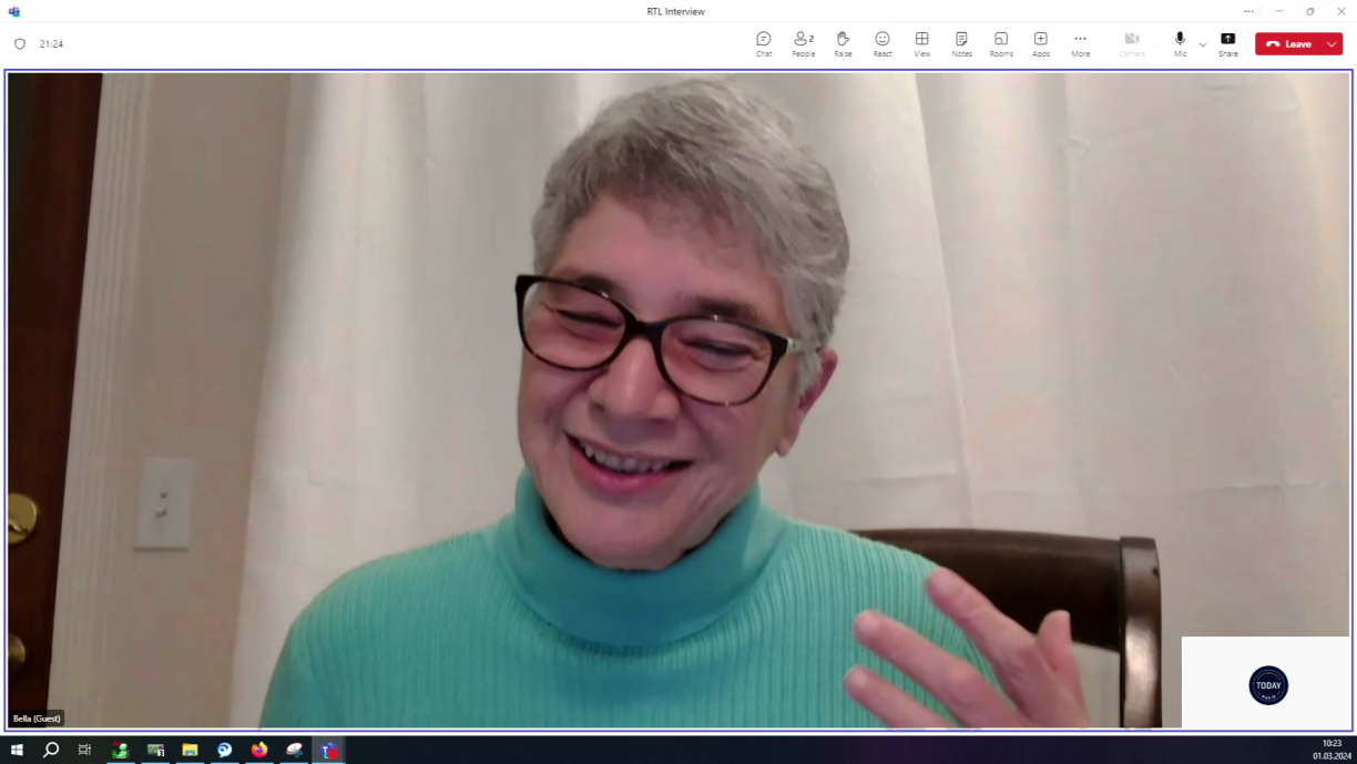 Guest Dr. Bella DePaulo spoke with Lisa and Sasha from her home in California.
