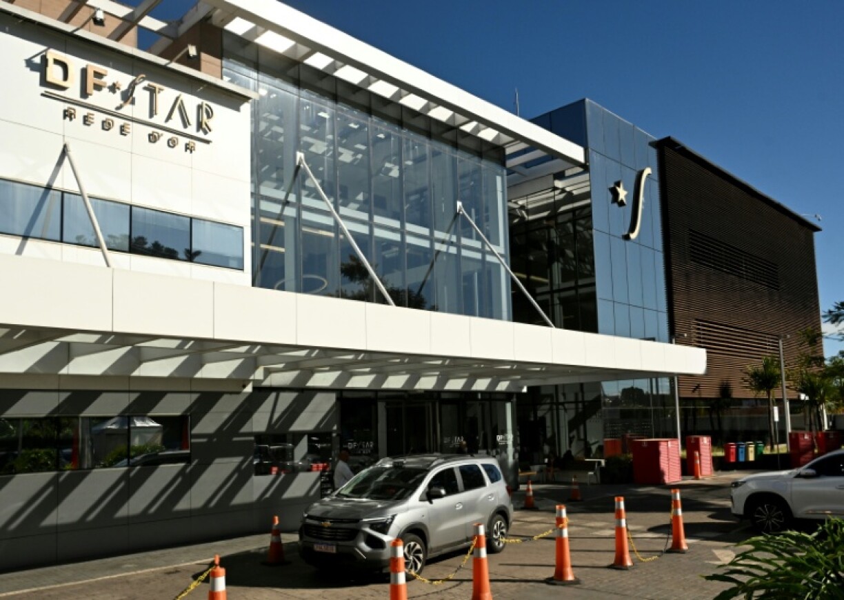 L'hôpital DF Star où l'ex-président brésilien Jair Bolsonaro doit être opéré, le 24 décembre 2025 à Brasilia