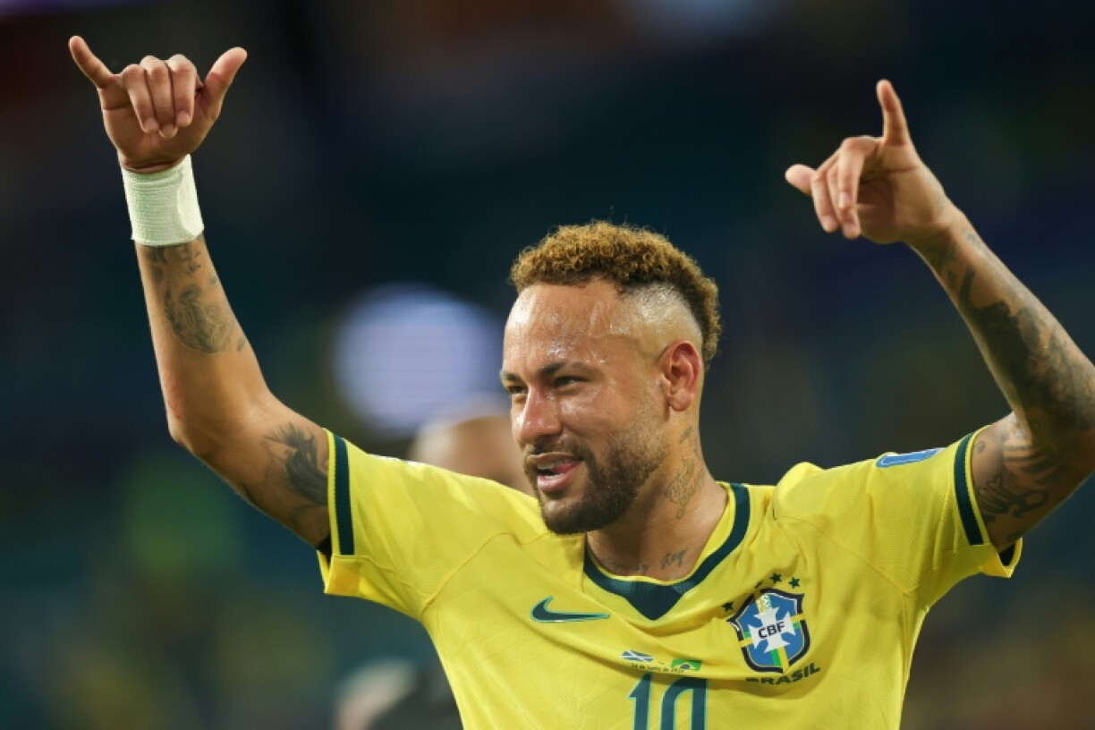 L'attaquant du Brésil Neymar célèbre la victoire sur l'Ecosse (3-0) à Miami le 24 juin 2024