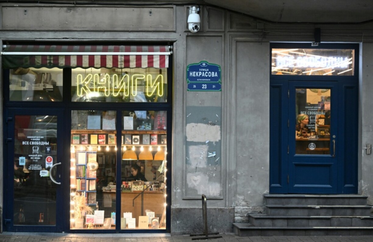 Many artists, poets and musicians have left Saint Petersburg