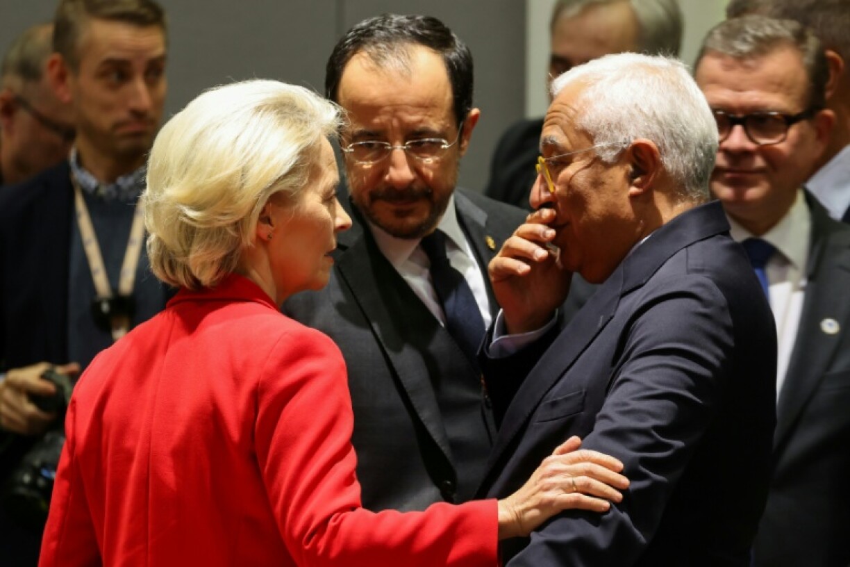 La présidente de la Commission européenne, Ursula von der Leyen, le président du Conseil, Antonio Costa, à Bruxelles, le 22 janvier 2026