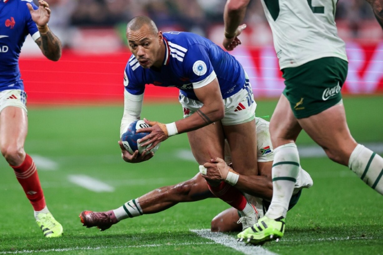 Gael Fickou gets the the nod to start on his 98th Test appearance as Pierre-Louis Barassi has been ruled out with concussion