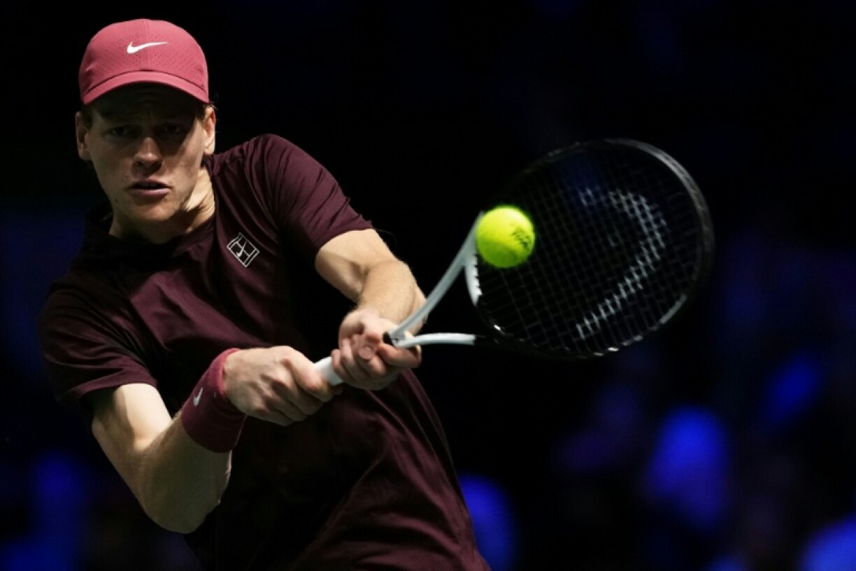 Jannik Sinner methodically engineered breaks of his own early in both sets to seal his spot in the third round at the Paris Masters