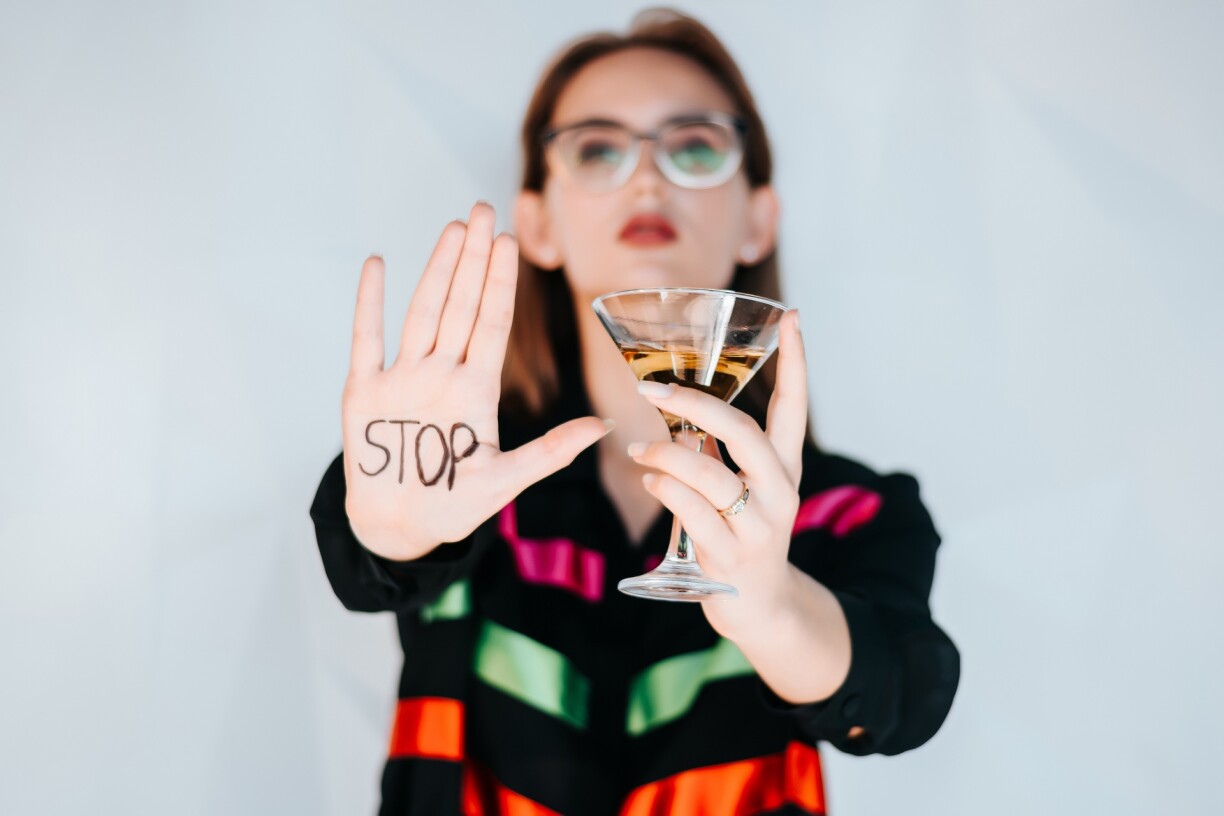 Selon un récent sondage, 29% des Français comptent commencer l'année 2024 en tentant de relever le défi du Dry January.