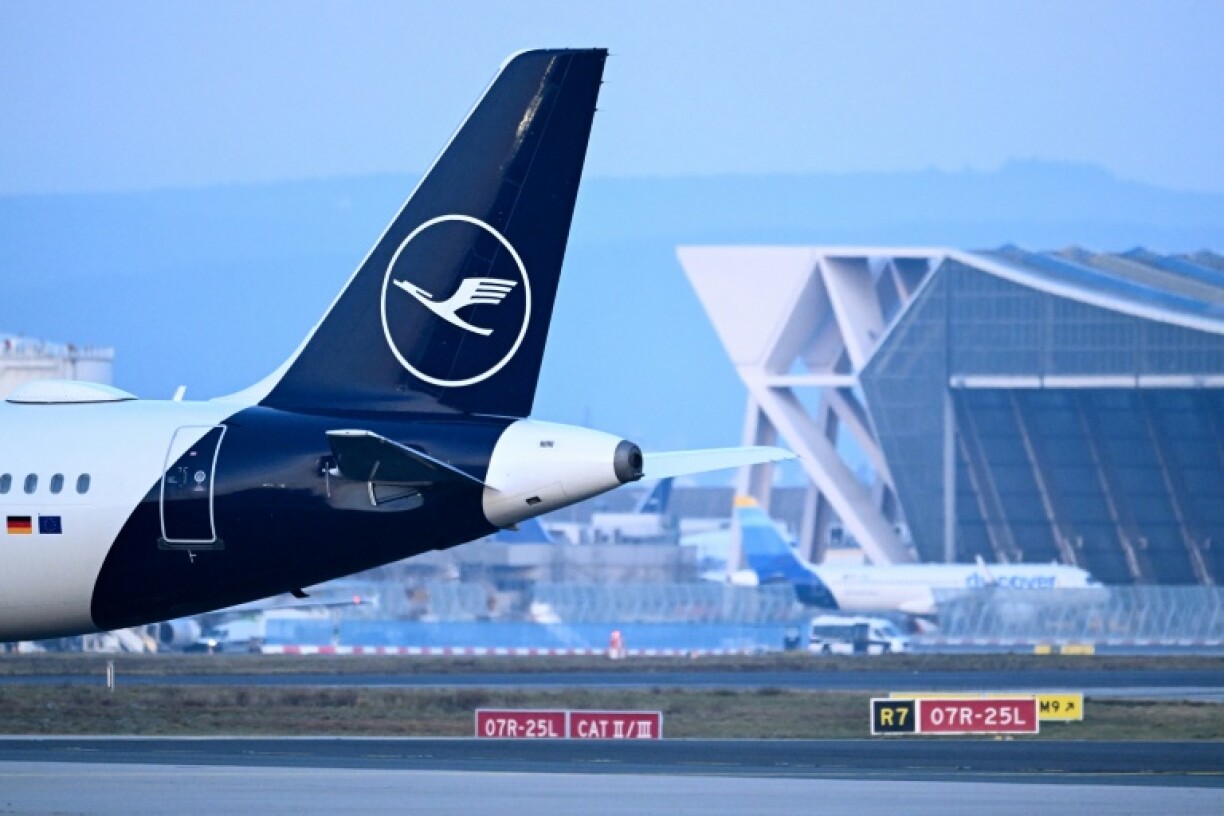 Lufthansa passengers travelling through Frankfurt or Munich on Friday face potential disruption after the independent cabin crew union UFO announced a strike for Friday, following the collapse of negotiations over a new collective agreement.