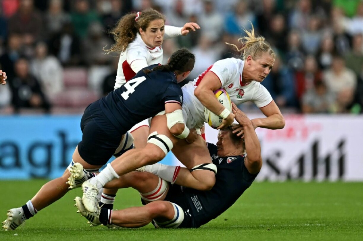 England's No.8 Alex Matthews (with ball) said that playing France is 'always such a brilliant battle and that's why I love playing them'