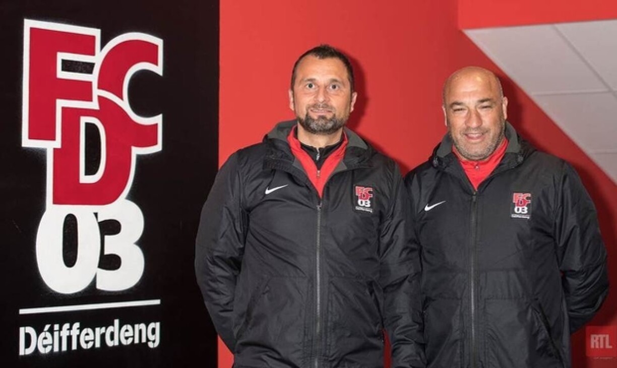 De Paolo Amodio mam Emilio Lobo beim éischte gemeinsamen Training.