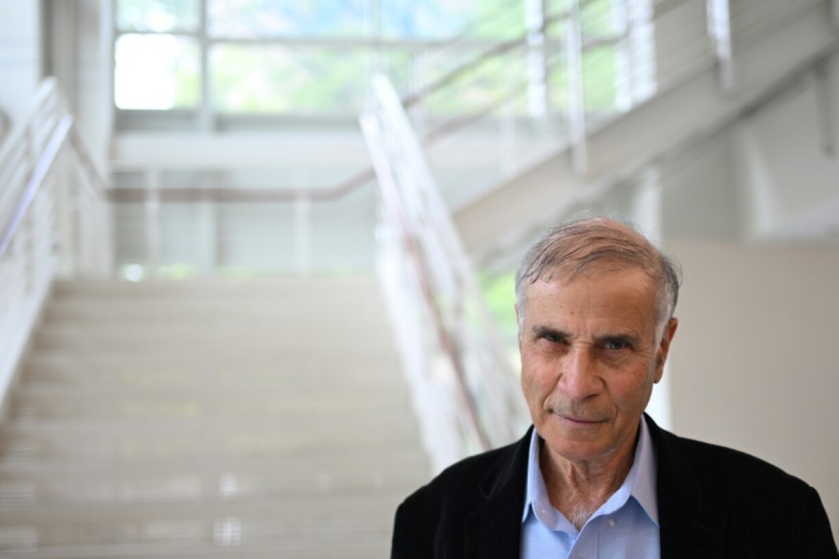 Aerospace engineer Robert Zubrin, president of The Mars Society, says efforts to reach the Red Planet should be seen as a journey of hope