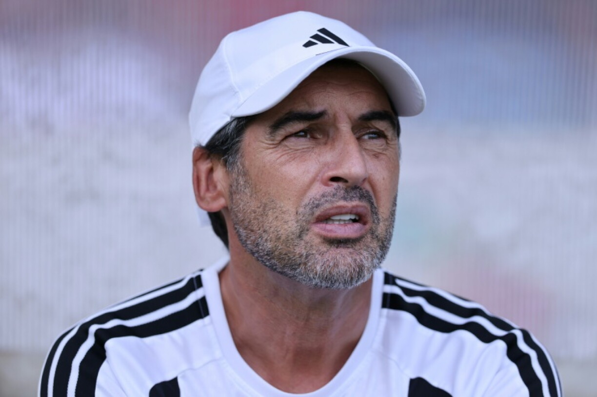 L'entraîneur portugais de Lyon Paulo joue gros mardi contre Prague en match retour du 3e tour préliminaire de la Ligue des champions.