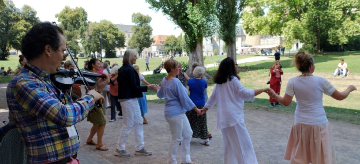 The Weimar festival included klezmer music and folk dancing workshops