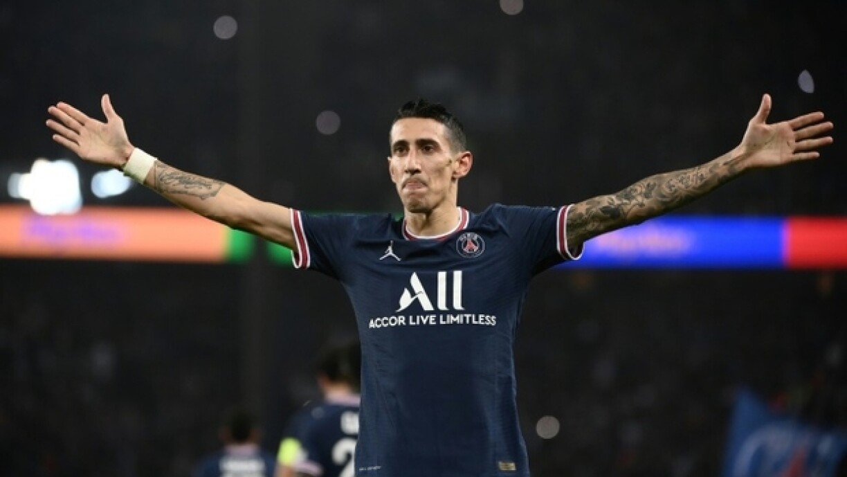 Den Angel Di Maria feiert säi Gol fir de PSG.