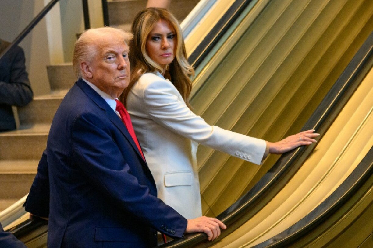 U.S. President Donald Trump and first lady Melania Trump faced a stopped escalator upon arrival for the 80th session of the UN’s General Assembly