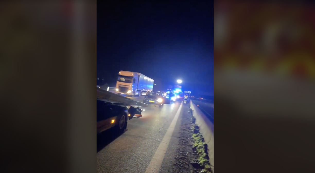 Un suraccident est survenu peu après la collision entre une BMW et une voiture de police