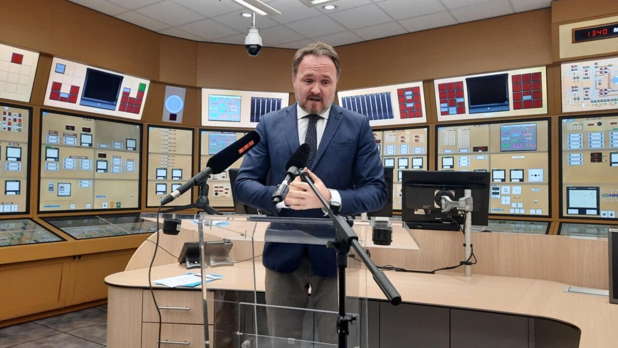 Dan Jorgensen, European Commissioner for Energy, chose Cattenom as the place to get an insider's view of how a nuclear power station works.