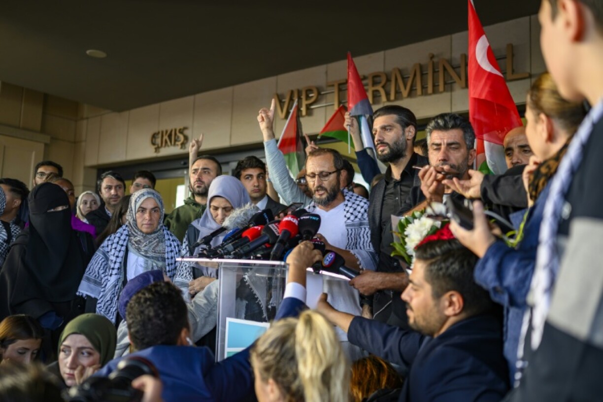 Nearly 140 Gaza flotilla activists were flown to Istanbul on Saturday, among them 36 Turkish nationals