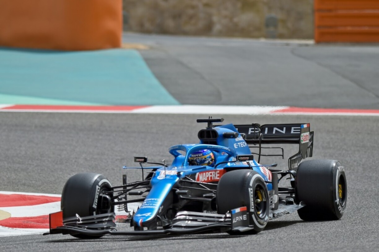L'Espagnol Fernando Alonso (Alpine) au 2e jour des essais d'avant-saison de F1, sur le circuit de Bahreïn, à Sakhir, le 13 mars 2021