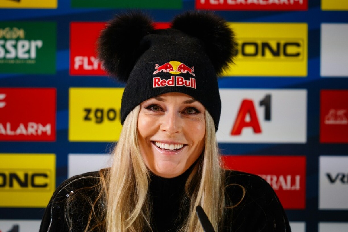 US skier Lindsey Vonn rounds on critics of her comeback