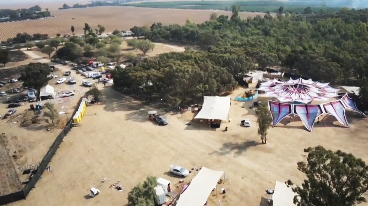 Vue aérienne du site du festival israélien Supernova, attaqué par le Hamas samedi 7 octobre