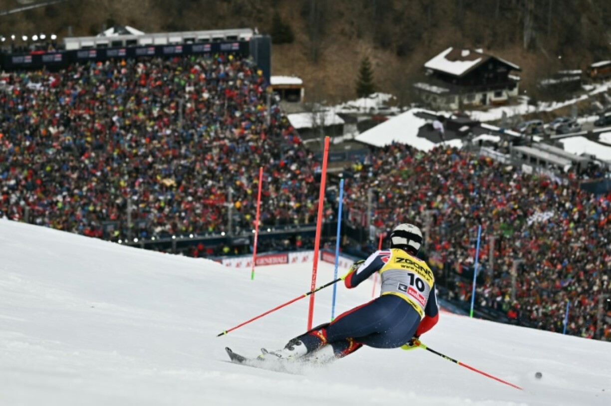 Britain's Dave Ryding competes in the second run of the men's slalom