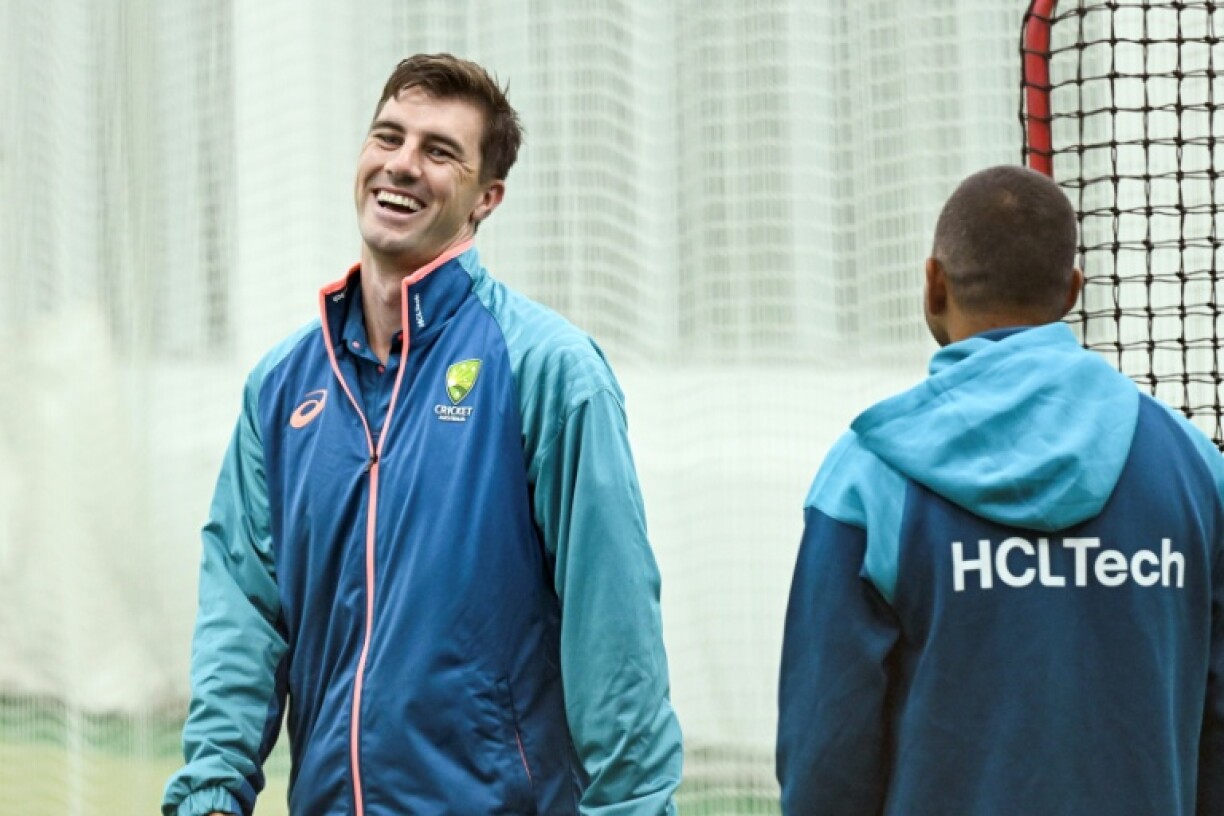 Pat Cummins (L) and Usman Khawaja (R) were both included in Australia's squaad for the second Ashes Test