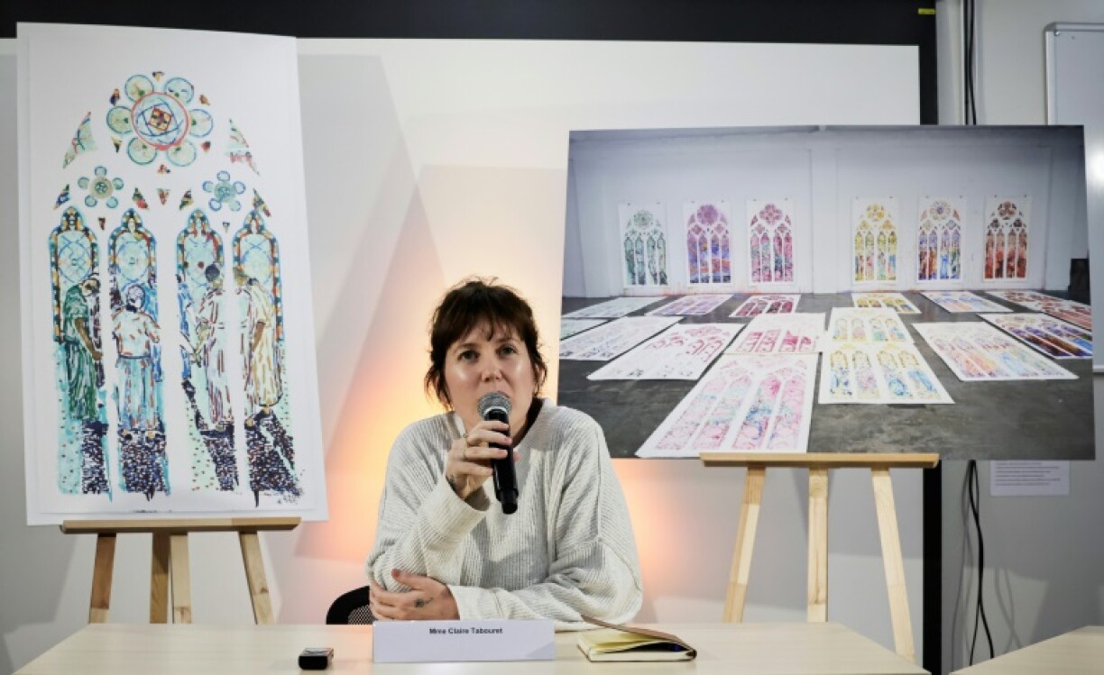 Artist Claire Tabouret defended the idea of adding 'movement' to the historic building