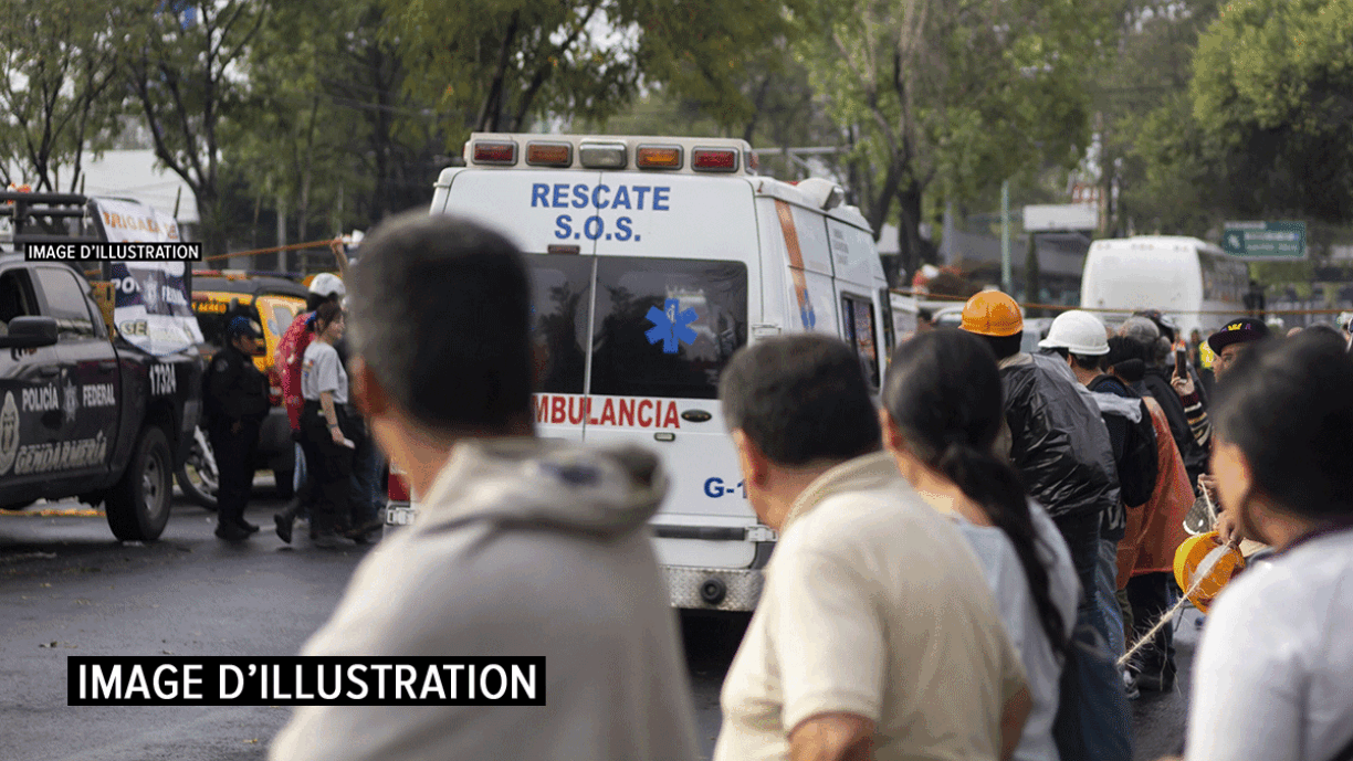 Fusillade au Mexique: le maire d'une ville et son père parmi les 18 victimes