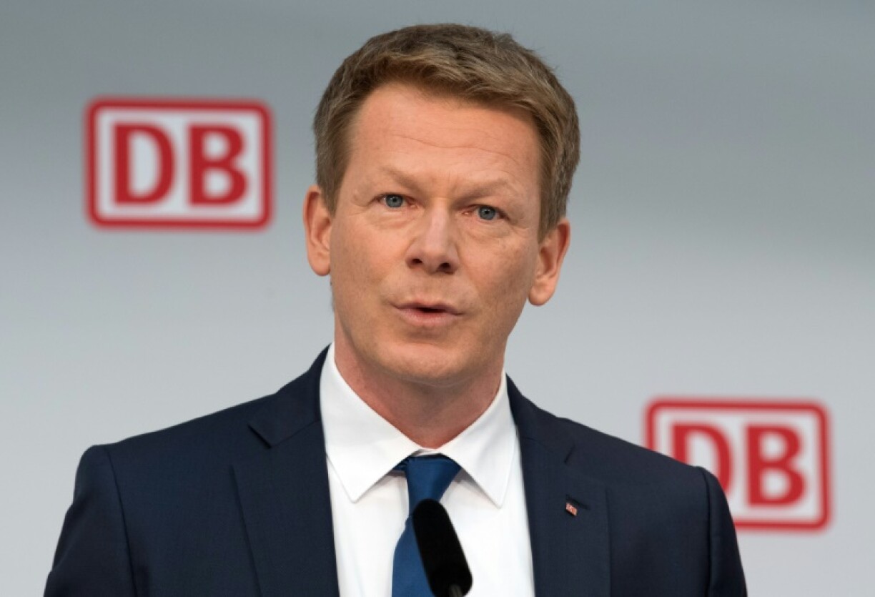 Richard Lutz will leave his chief executive post two years before the end of his contract