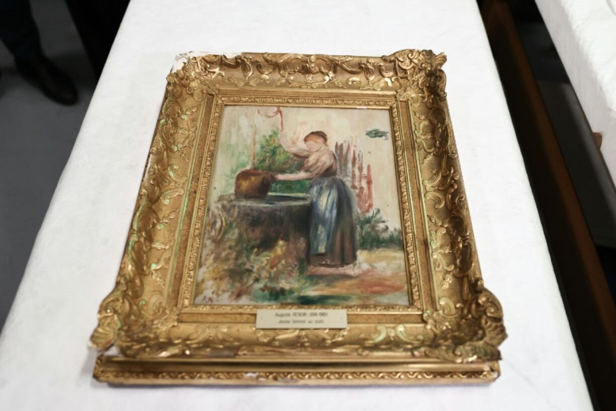 The two paintings were 'in relatively good condition', although 'the two works showed signs of damage,' the prosecutor said