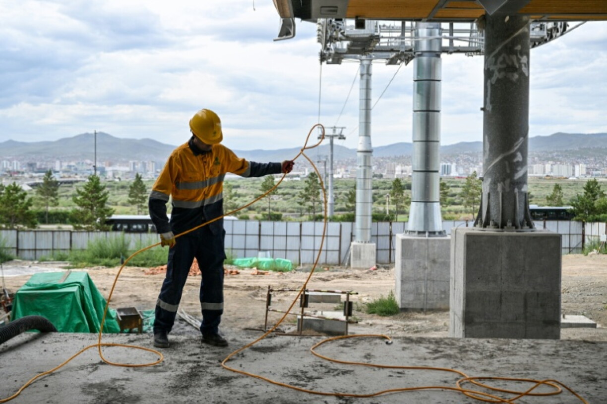 Developers and residents hope that a 4.2-kilometre (2.6-mile) cable car will help ease traffic woes in Mongolia's congested capital