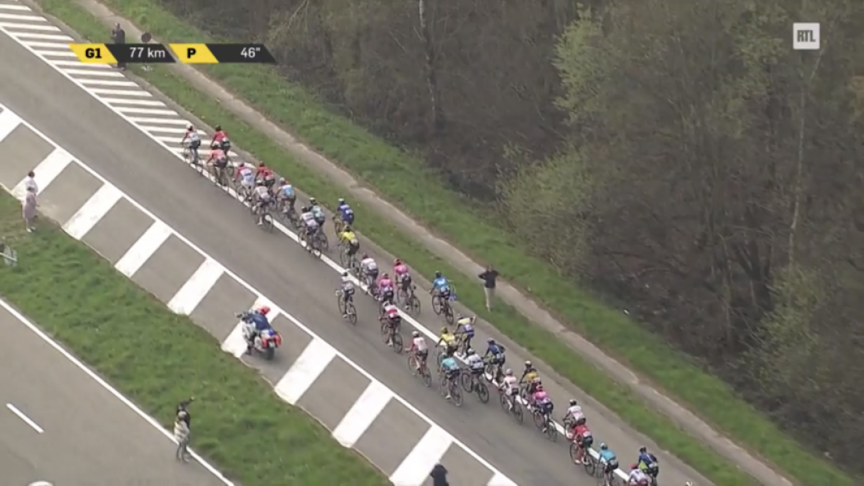 Bob Jungels among cyclists leading the race.
