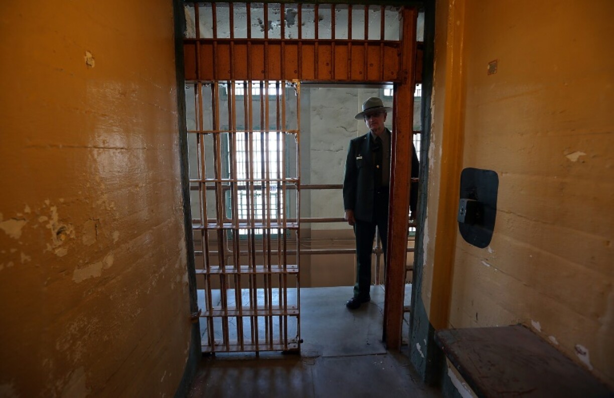 Une vue de l'intérieur de la cellule de la prison d'Alcatraz (Californie) ayant accueilli Al Capone, le célèbre chef de la pègre de Chicago