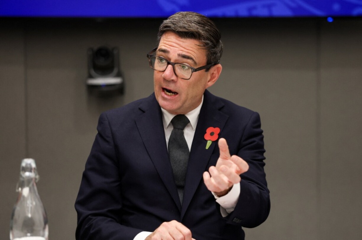 British Prime Minister Andy Burnham wrote that he wanted to express 'regret' for the UK's role in the slave trade, but ruled out financial reparations