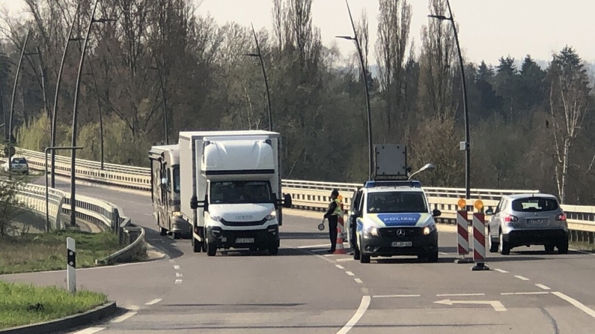 Grenzkontrollen zu Iechternach e Freideg de Moie géint 9.50 Auer.