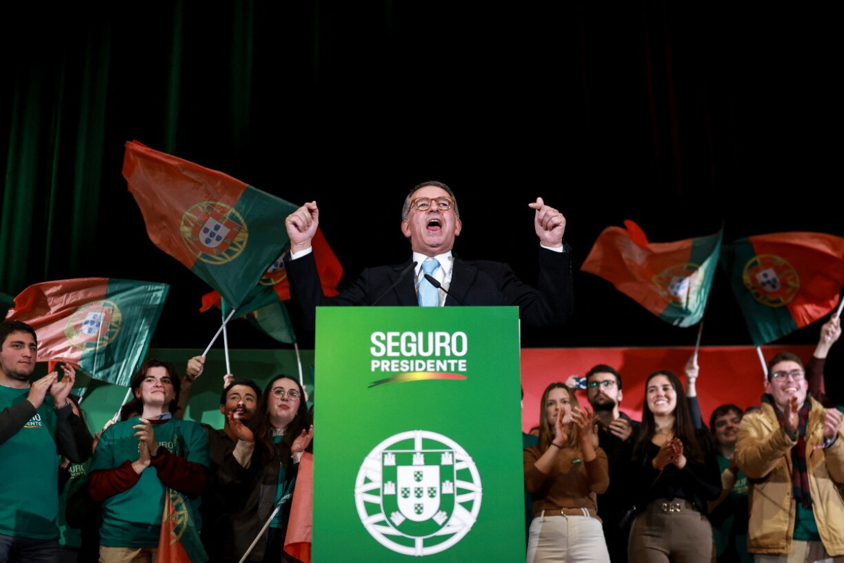 De Seguro bei engem Evenement am Kader vum Walkampf virun de portugisesche Presidentiellen.