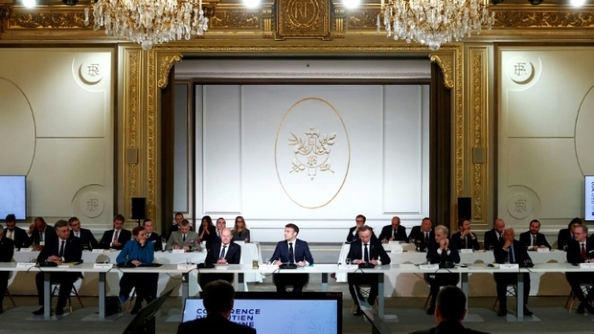 Le président français Emmanuel Macron à l'ouverture d'une conférence en soutien à l'Ukraine, le 26 février 2024 à l'Elysée, à Paris