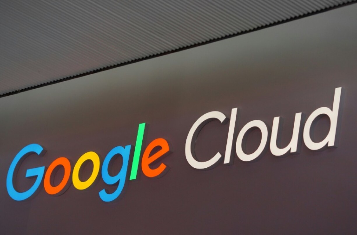 Google parent company Alphabet's cloud computing business is on pace to bring in $50 billion over the course of 2025, according to the tech giant