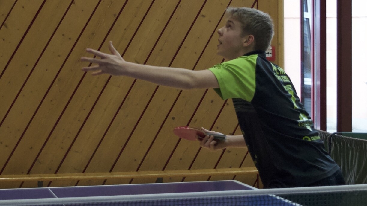 Den Gene Wantz dierft nächst Saison seng éischt Erfarungen an der héchster Divisioun sammelen.