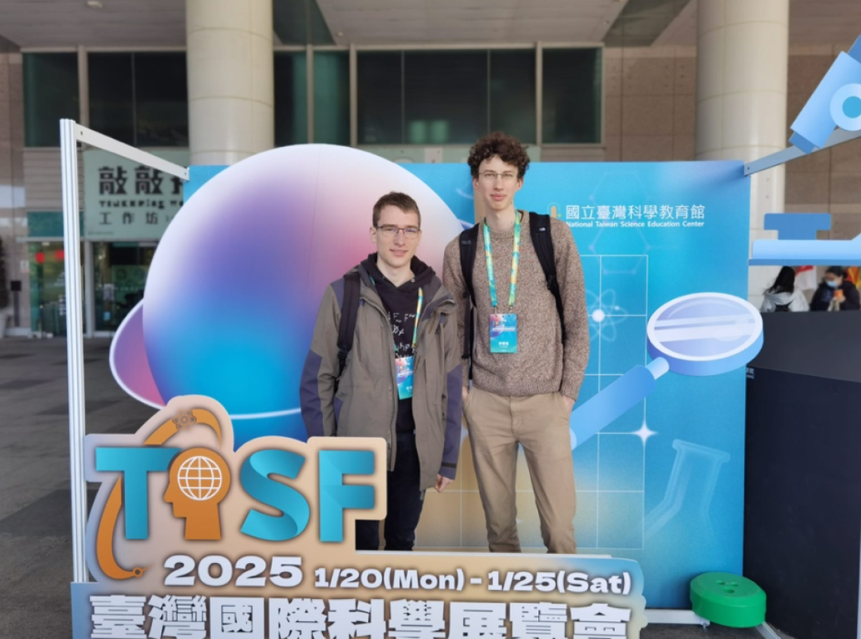 Moritz Rohner (left) & Maxime Buck (right)