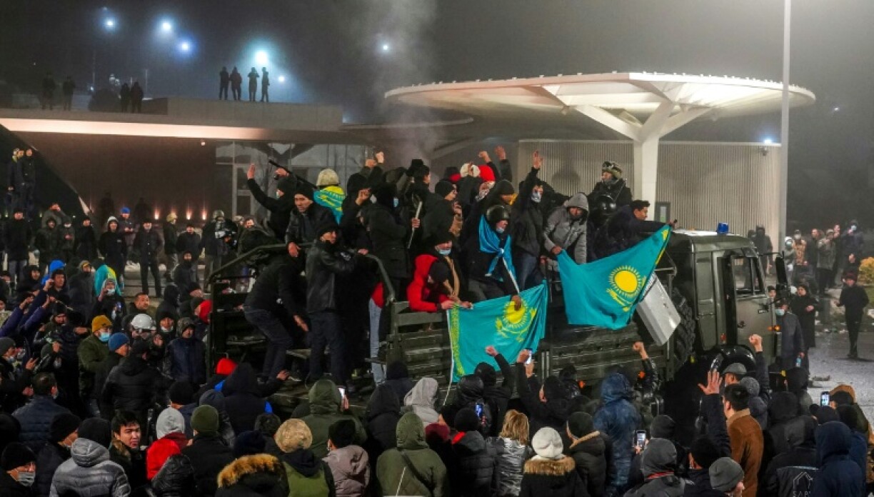 Manifestants à Almaty, Kazakhstan, le 5 janvier 2022